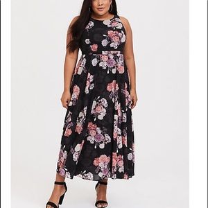 NWT Torrid Black floral Georgette Maxi Dress